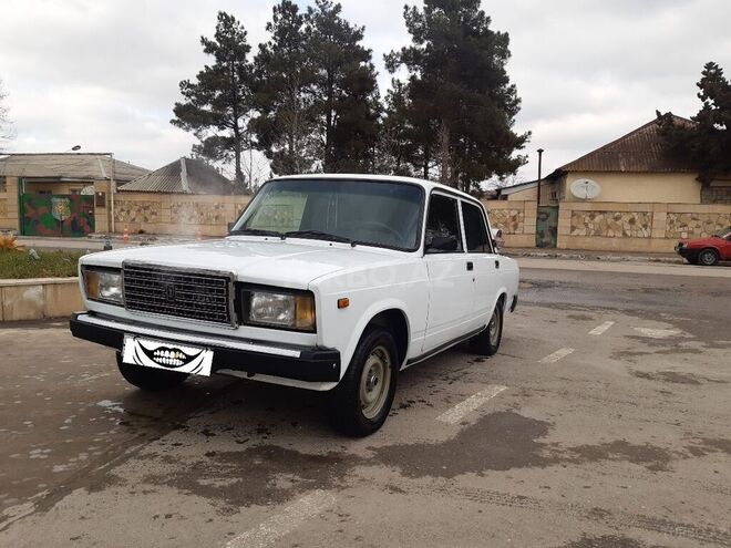 LADA (VAZ) 2107 2006, 122,000 km - 1.6 л - Yevlax