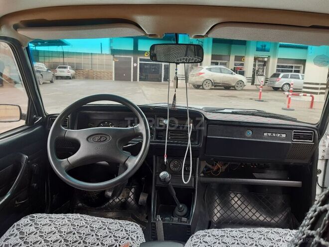LADA (VAZ) 2107 2006, 122,000 km - 1.6 л - Yevlax