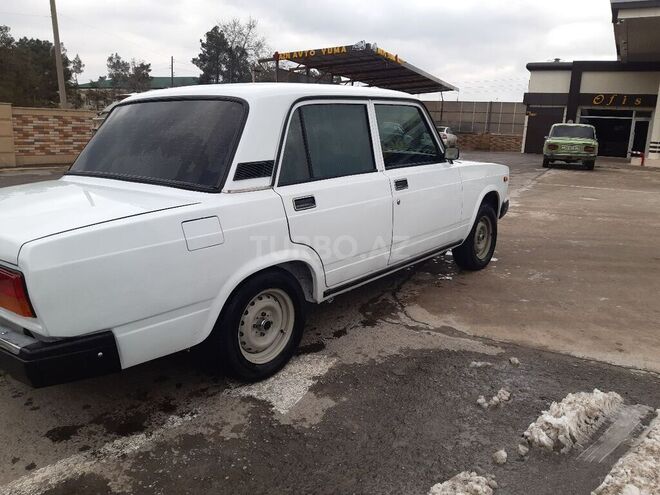LADA (VAZ) 2107 2006, 122,000 km - 1.6 л - Yevlax