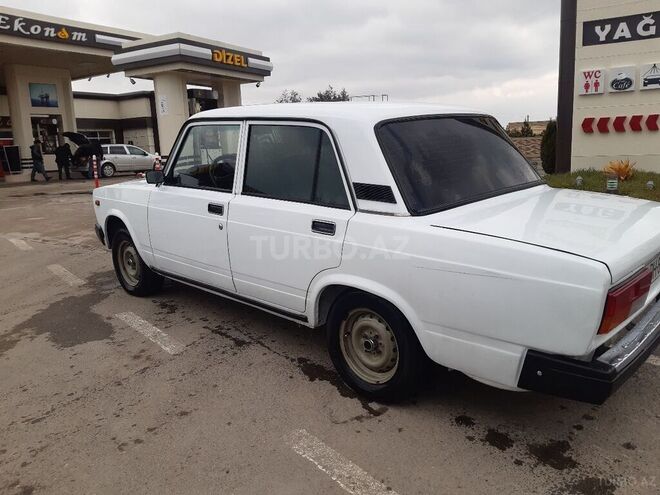 LADA (VAZ) 2107 2006, 122,000 km - 1.6 л - Yevlax