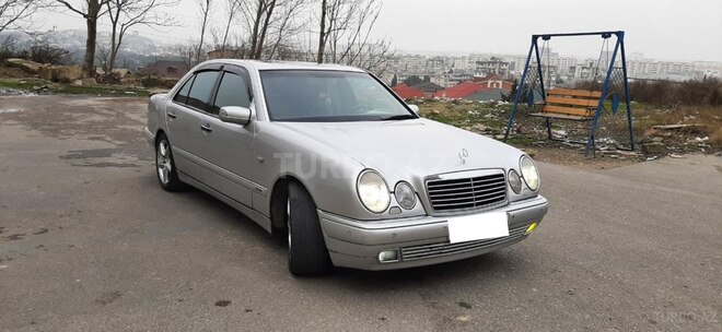 Mercedes E 320 1997, 321,000 km - 3.2 l - Bakı