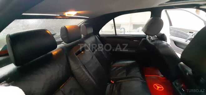 Mercedes E 320 1997, 321,000 km - 3.2 l - Bakı