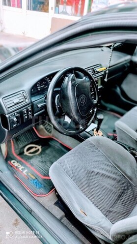 Opel Vectra 1994, 300,000 km - 1.3 l - Bakı