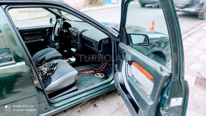 Opel Vectra 1994, 300,000 km - 1.3 l - Bakı