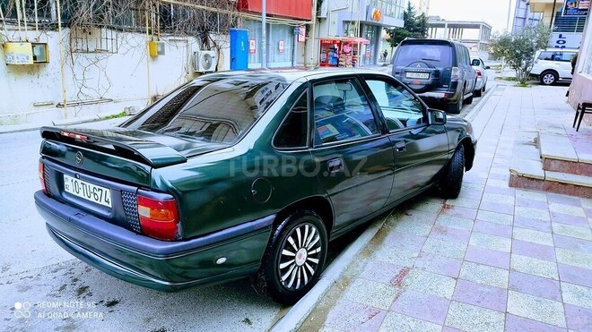 Opel Vectra 1994, 300,000 km - 1.3 l - Bakı