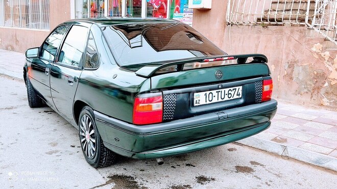 Opel Vectra 1994, 300,000 km - 1.3 l - Bakı