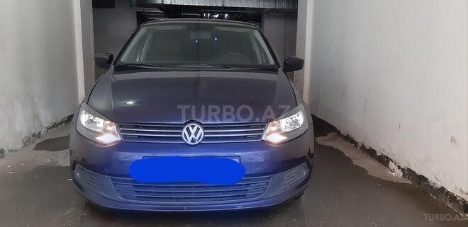 Volkswagen Polo 2015, 130,000 km - 1.6 l - Bakı