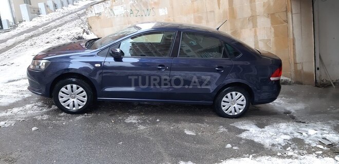 Volkswagen Polo 2015, 130,000 km - 1.6 l - Bakı