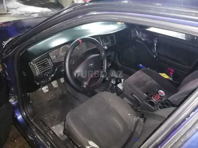 Opel Vectra 1996, 500,000 km - 1.6 l - Bakı
