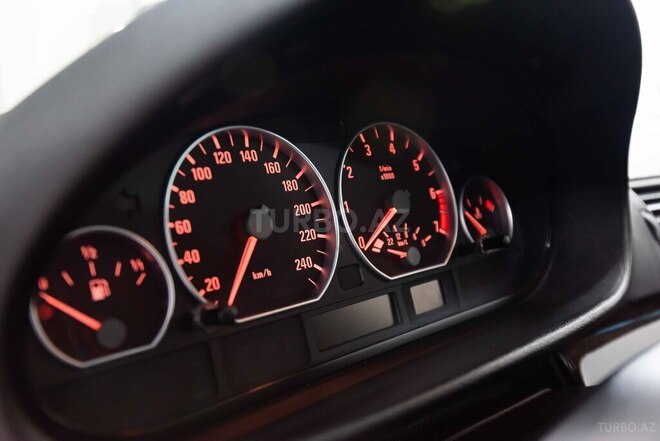 BMW 330 2004, 330,000 km - 3.0 l - Bakı
