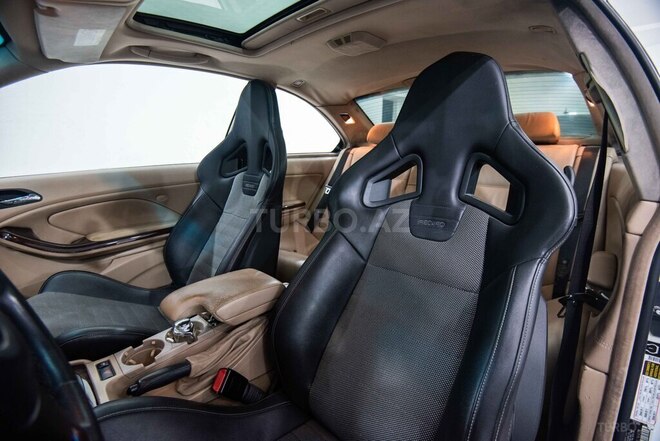 BMW 330 2004, 330,000 km - 3.0 l - Bakı