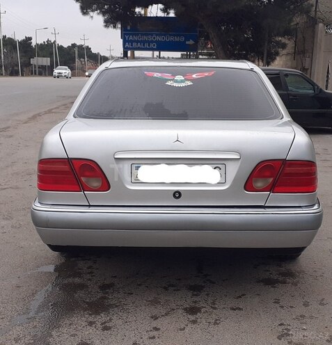 Mercedes E 240 1998, 225,253 km - 2.4 l - Bakı