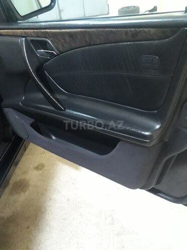 Mercedes E 220 2000, 303,588 km - 2.2 l - Gəncə