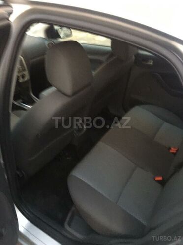 Ford Focus 2006, 200,070 km - 1.4 l - Bakı