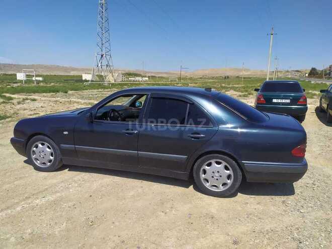Mercedes E 240 1998, 142,000 km - 2.4 l - Sumqayıt