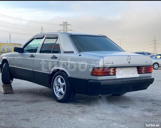 Mercedes 190 1988, 380,452 km - 2.0 л - Bərdə