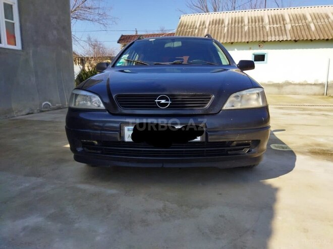 Opel Astra 1998, 300,000 km - 1.6 л - Ucar