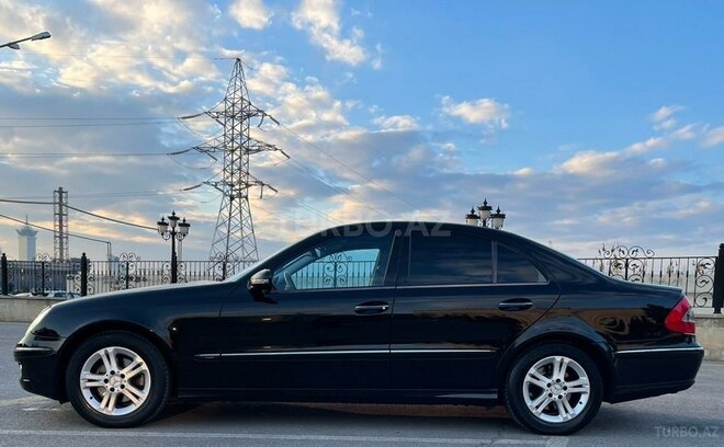 Mercedes E 220 2006, 230,000 km - 2.2 l - Bakı