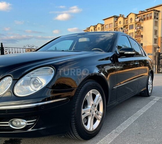 Mercedes E 220 2006, 230,000 km - 2.2 l - Bakı