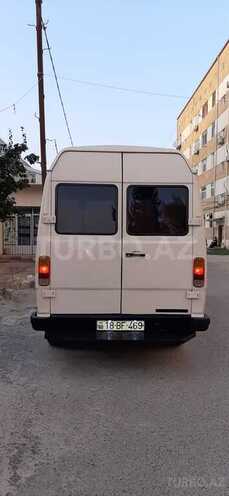 Mercedes 208 D 1985, 143,000 km - 2.2 l - Sabirabad