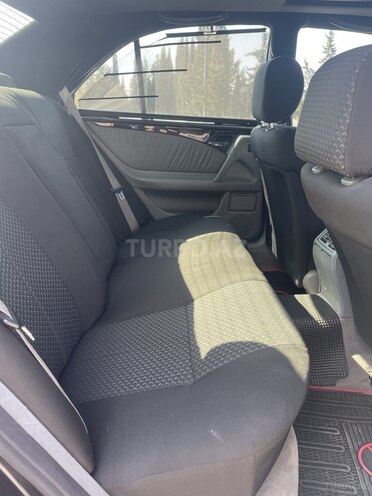 Mercedes E 230 1997, 200,000 km - 2.3 l - Şirvan