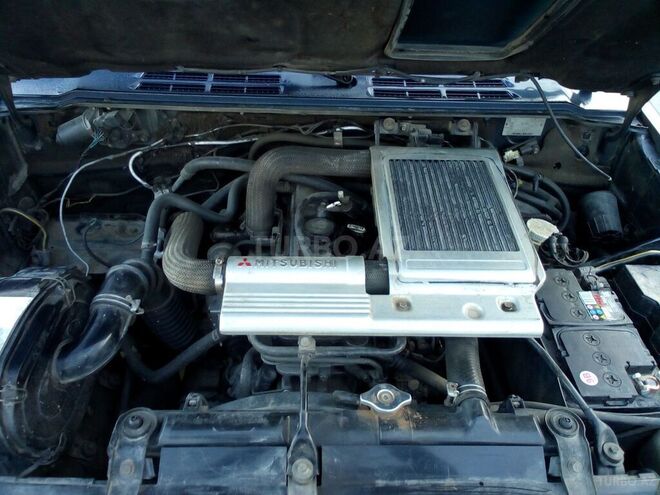 Mitsubishi Pajero 1995, 250,000 km - 2.8 l - Bakı