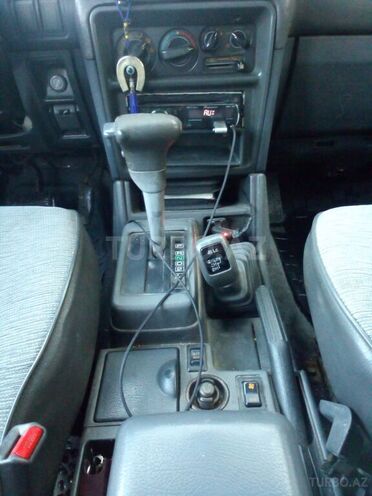 Mitsubishi Pajero 1995, 250,000 km - 2.8 l - Bakı