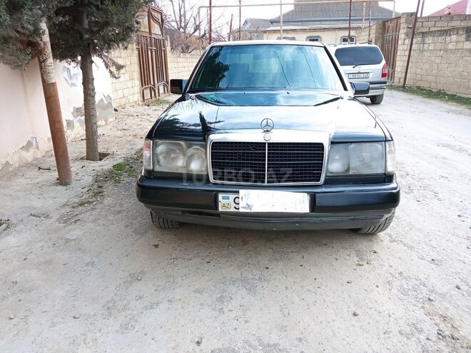 Mercedes E 250 1993, 220,000 km - 2.5 l - Bakı