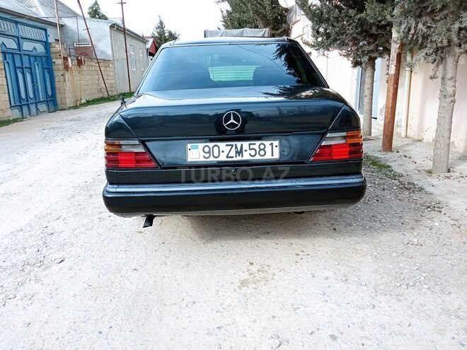 Mercedes E 250 1993, 220,000 km - 2.5 l - Bakı