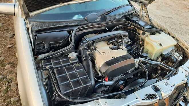 Mercedes C 230 1998, 269,000 km - 2.3 l - İmişli