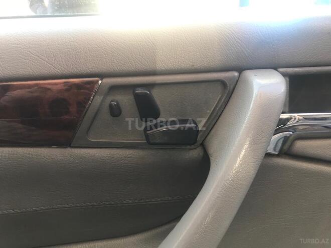 Mercedes C 230 1999, 270,000 km - 2.3 л - Bakı