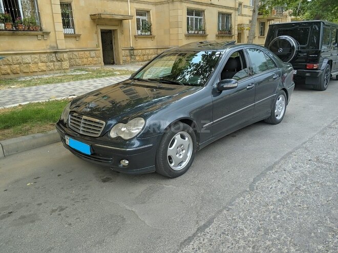 Mercedes C 180 2005, 369,421 km - 1.8 л - Bakı