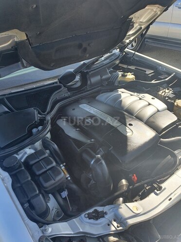 Mercedes E 270 2000, 350,000 km - 2.7 l - Bakı