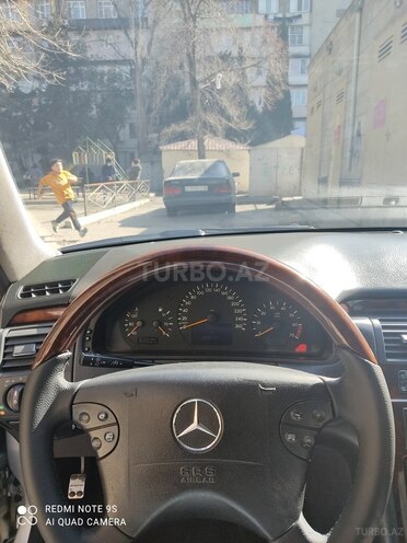 Mercedes E 320 1999, 296,000 km - 3.2 l - Bakı