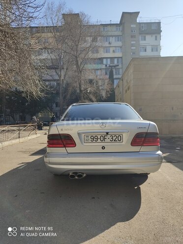Mercedes E 320 1999, 296,000 km - 3.2 l - Bakı