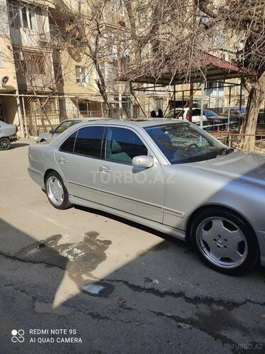 Mercedes E 320 1999, 296,000 km - 3.2 l - Bakı