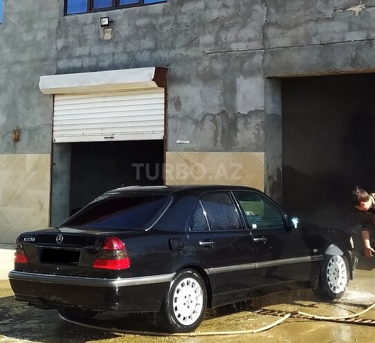 Mercedes E 230 1998, 235,400 km - 2.3 l - Ağcabədi