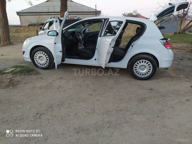 Opel Astra 2009, 184,500 km - 1.4 l - Bakı