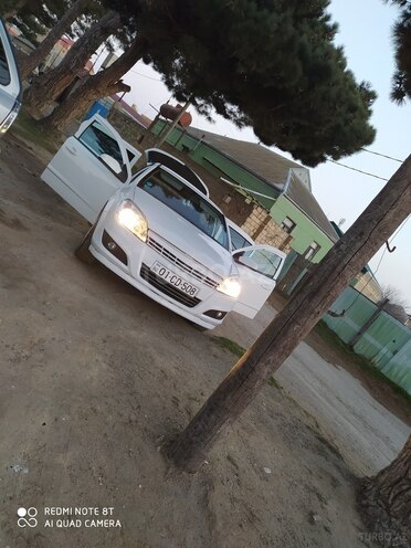 Opel Astra 2009, 184,500 km - 1.4 l - Bakı