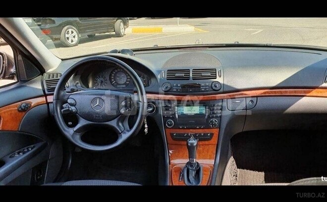 Mercedes E 320 2004, 35,000 km - 0.4 l - Bakı