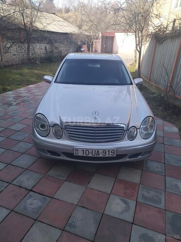 Mercedes E 240 2003, 181,000 km - 2.6 l - Zaqatala