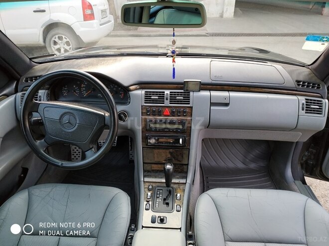 Mercedes E 240 1998, 450,460 km - 2.4 l - Bakı