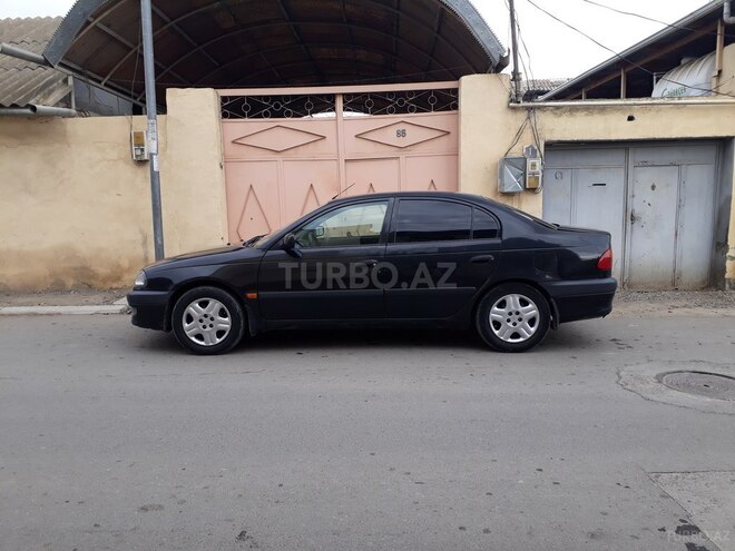 Toyota Avensis 1999, 120,000 km - 1.6 л - Gəncə