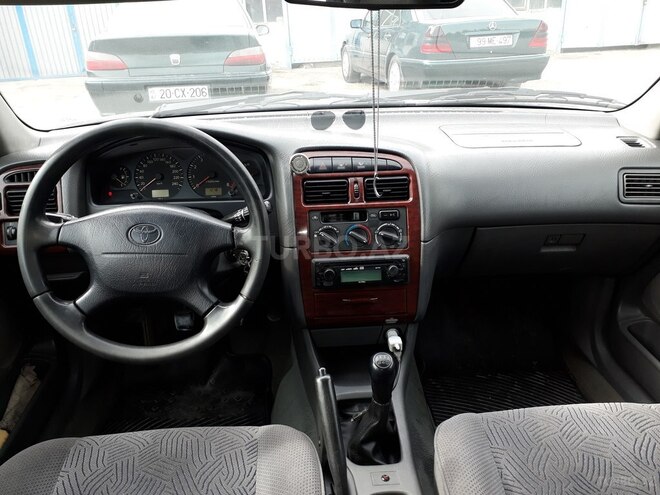 Toyota Avensis 1999, 120,000 km - 1.6 л - Gəncə