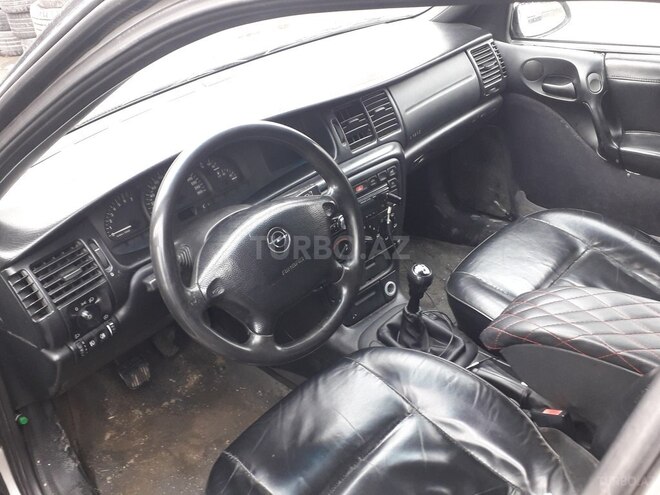 Opel Vectra 1996, 256,000 km - 2.0 l - Xırdalan