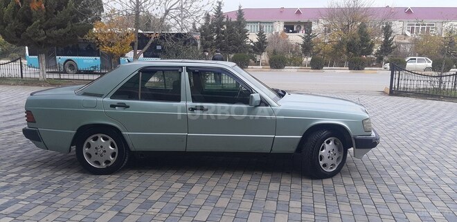 Mercedes 190 1991, 254,635 km - 2.3 l - Sumqayıt
