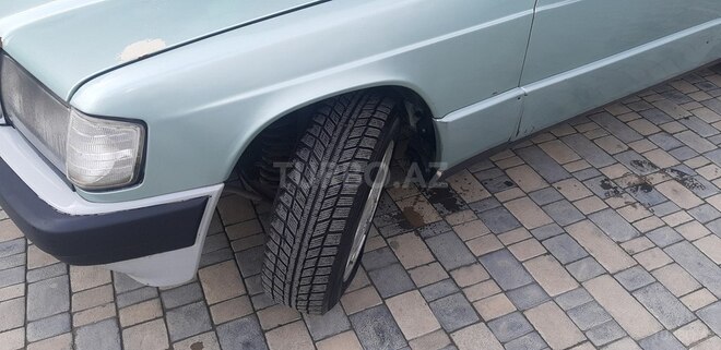 Mercedes 190 1991, 254,635 km - 2.3 l - Sumqayıt
