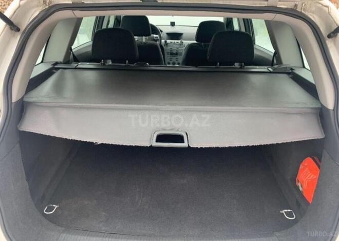 Opel Astra 2009, 135,000 km - 1.4 l - Bakı