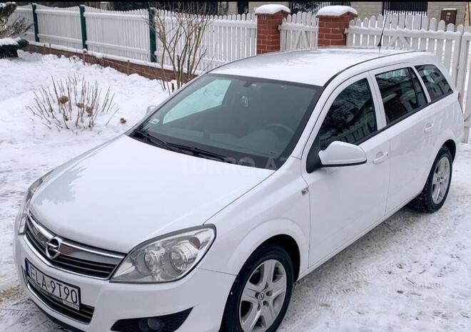 Opel Astra 2009, 135,000 km - 1.4 l - Bakı