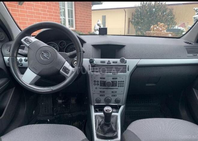 Opel Astra 2009, 135,000 km - 1.4 l - Bakı
